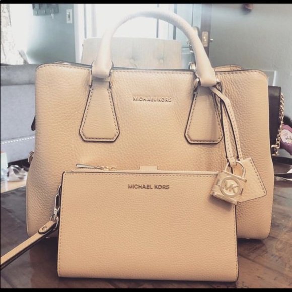 Michael kors set - Picture 1 of 3